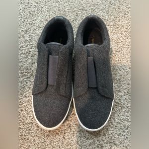 NWOT DKNY womens slip ons